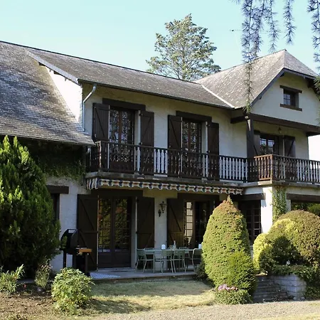 Les Isards Au Coeur D'argeles-gazost *